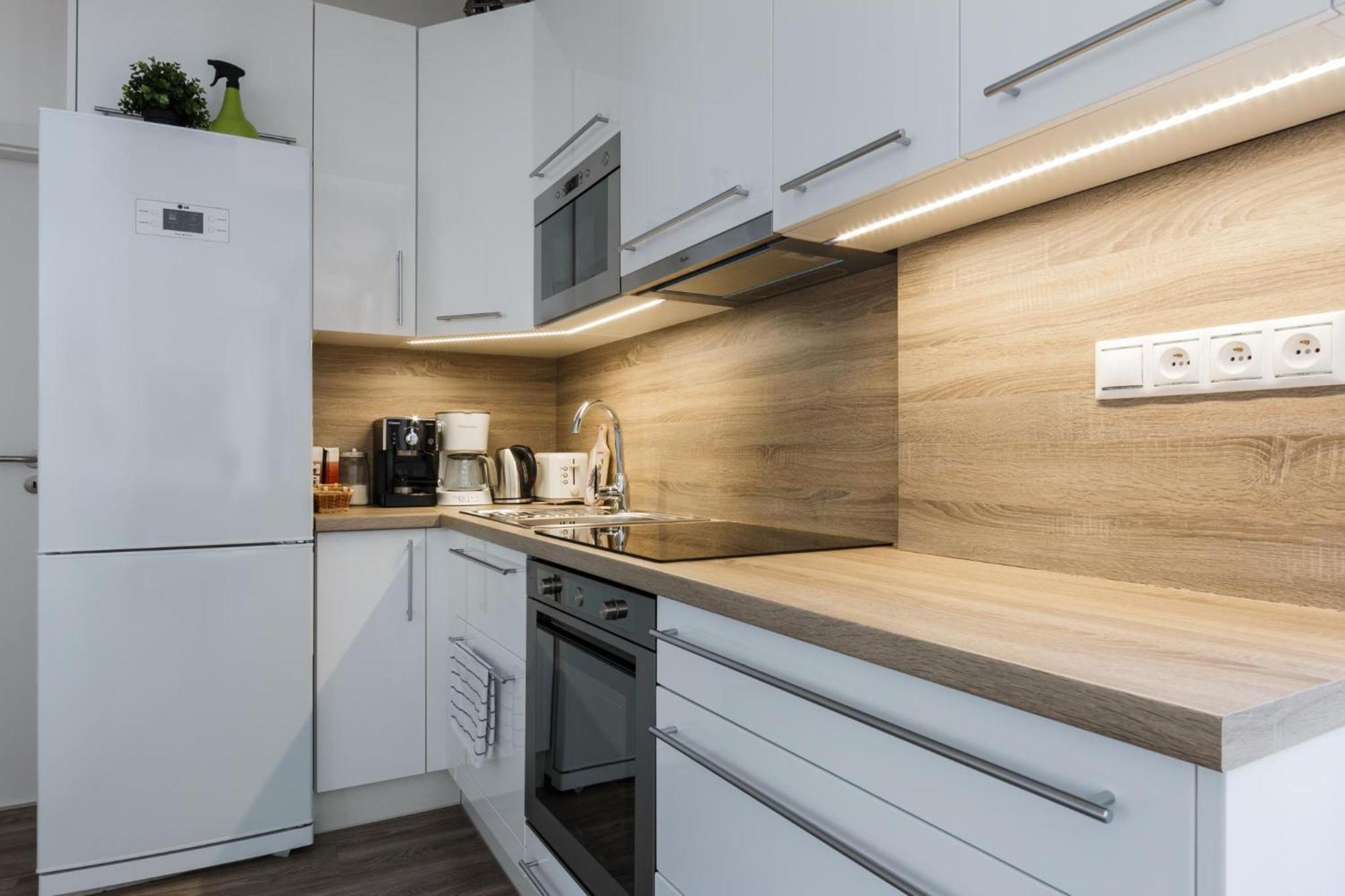 Days - Stylish In New Town Apartment Prague